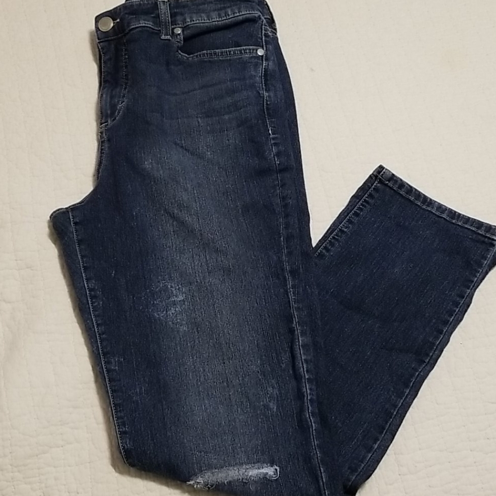 Bandolino distressed jeans